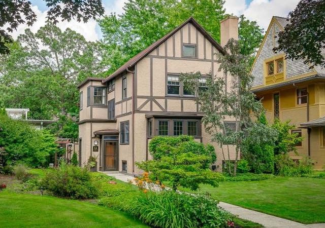 Historic Oak Park townhouse for sale