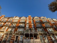 London luxury home sales drop