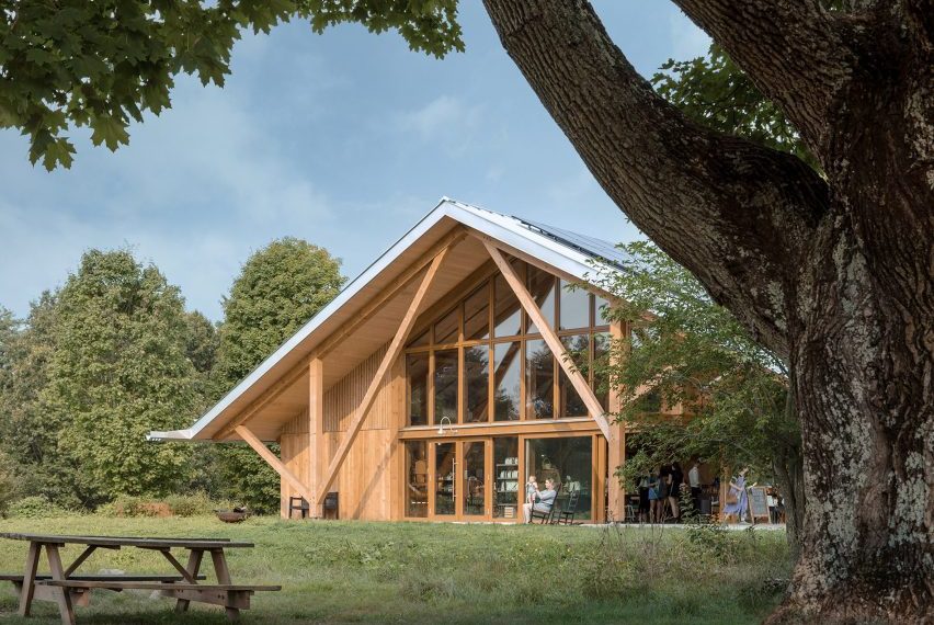 Timber Pavilion Farmstand Redefines Sustainable Design