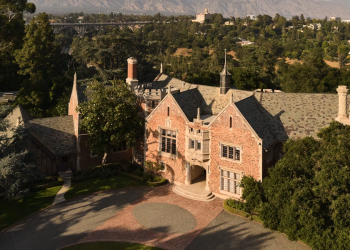 Record-Breaking Pasadena Megamansion